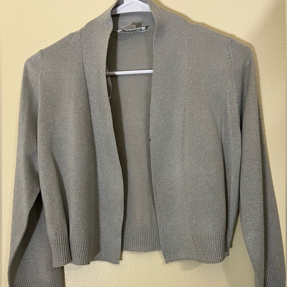 Calvin Klein Short Cardigan Silver Cropped. New With Tags Size Small - Picture 2 of 12